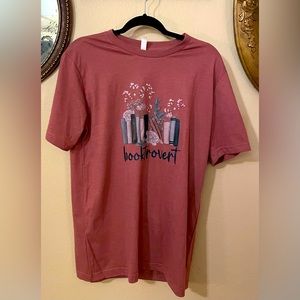 Ketuna Booktrovert Tee Size Large NWOT